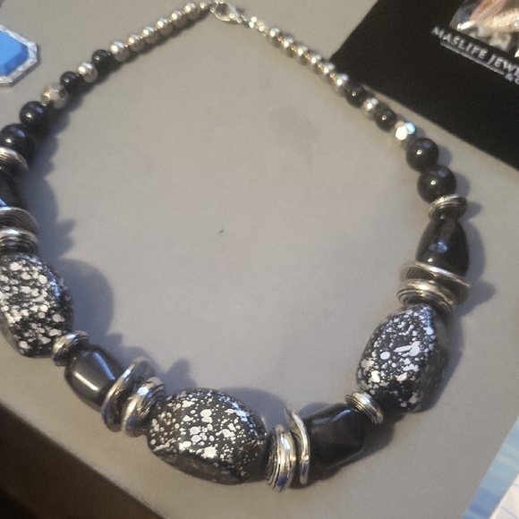 Jewelry - Black and Silver Necklace